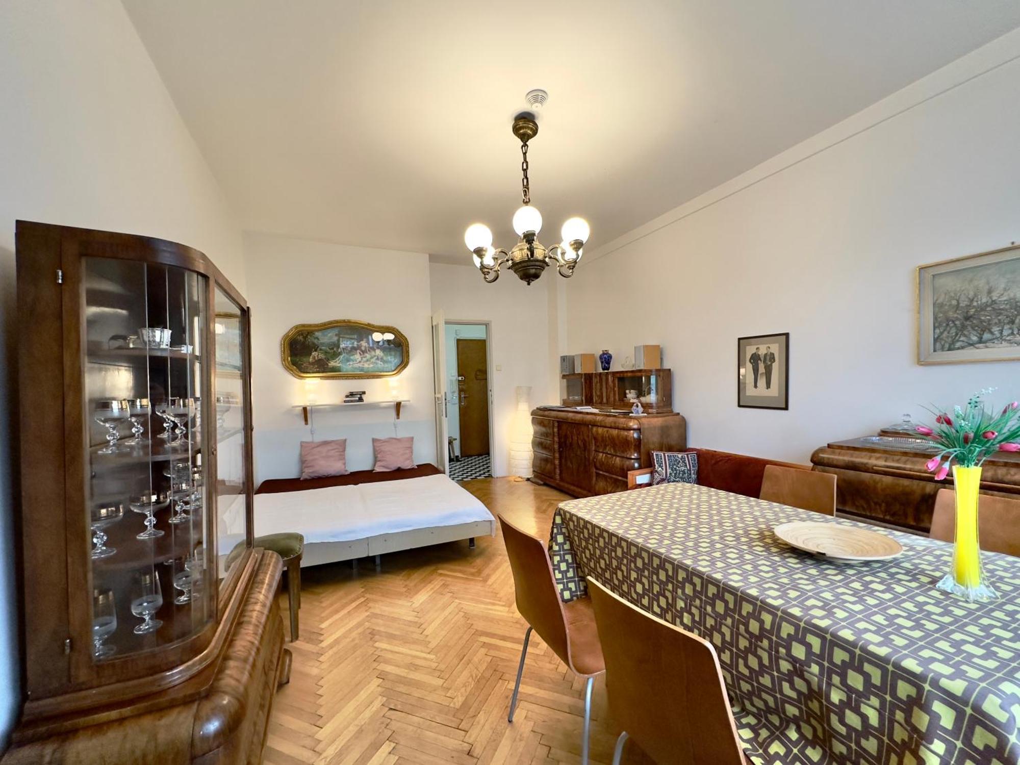 Apartment Sedlcanska - You Will Save Money Here - Equipped With Antique Furniture Prague Exterior photo
