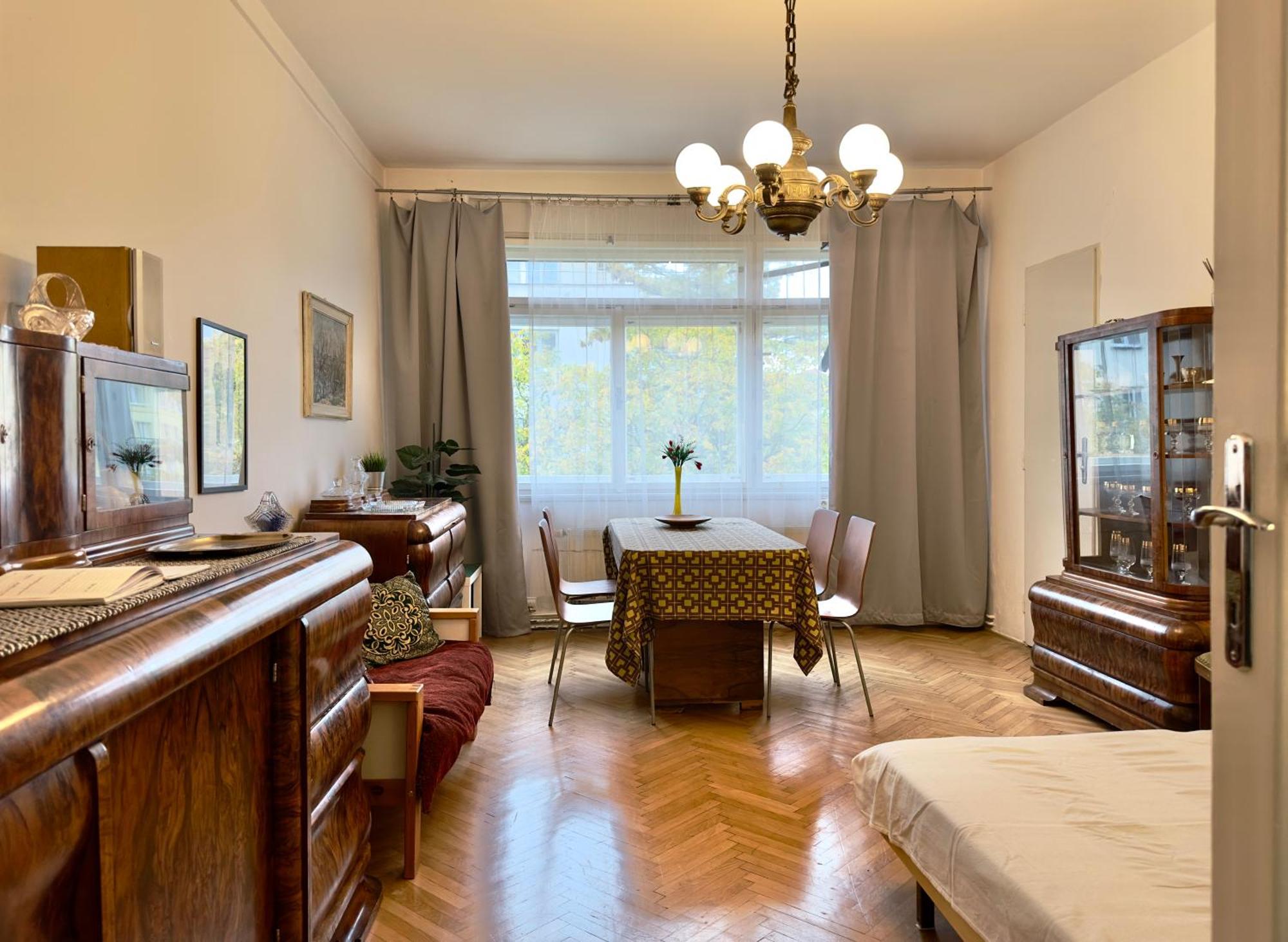 Apartment Sedlcanska - You Will Save Money Here - Equipped With Antique Furniture Prague Exterior photo
